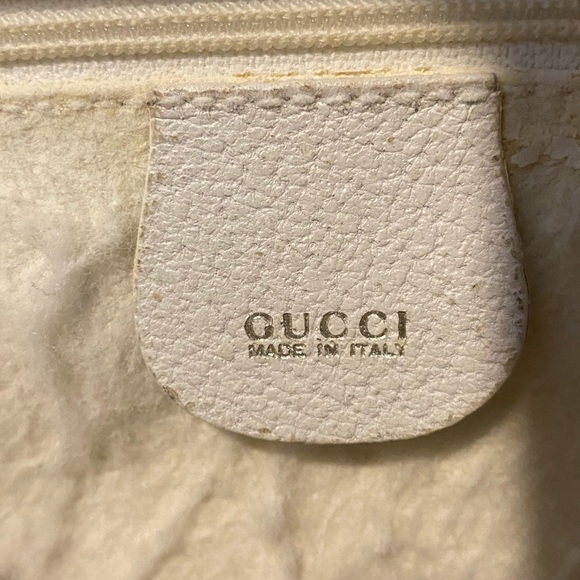 Authentic Beautiful Gucci Hand/Tote Bag - Picture 8 of 15
